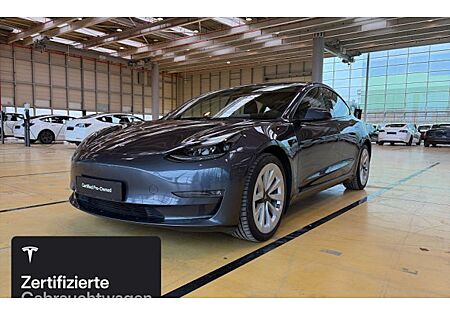 Tesla Model 3 Hinterradantrieb RWD Long Range 4 Türen