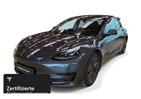 Tesla Model 3 Hinterradantrieb RWD 4 Türen