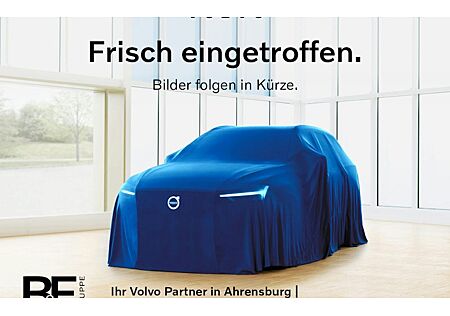 Volvo XC 60 T8 AWD Recharge Plus Black Edition Auto 5 Türen