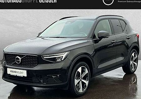 Volvo XC 40 B3 Plus Dark DCT 5 Türen
