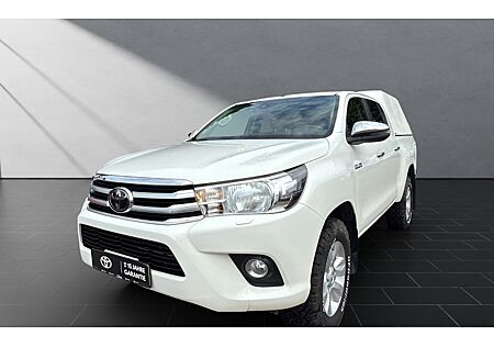 Toyota Hilux 4x4 Double Cab 2.4 D-4D Comfort 4 Türen
