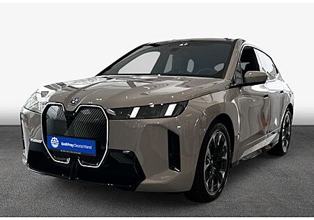BMW iX xDrive45 5 Türen
