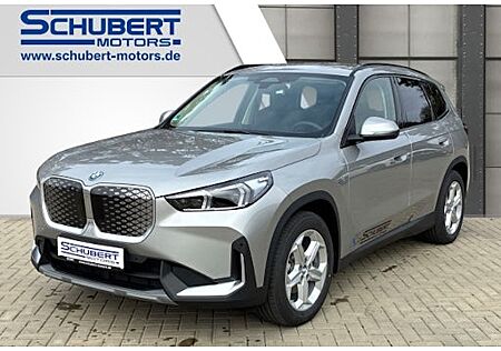 BMW iX1 eDrive20 5 Türen