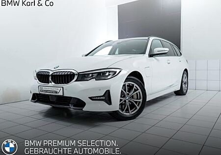 BMW 3er 330e Touring Sport Line Automatic 5 Türen