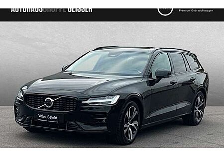 Volvo V60 B4 DCT Plus Dark 5 Türen