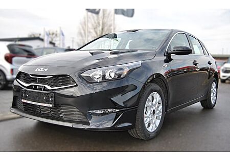 Kia Cee'd 1.5 T-GDI Vision 5 Türen