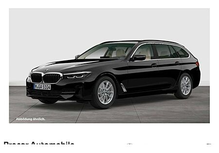 BMW 5er 520d xDrive Touring A 5 Türen
