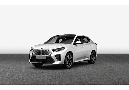 BMW iX2 xDrive30 5 Türen