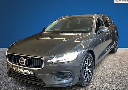 Volvo V60 B4 DCT Core 5 Türen