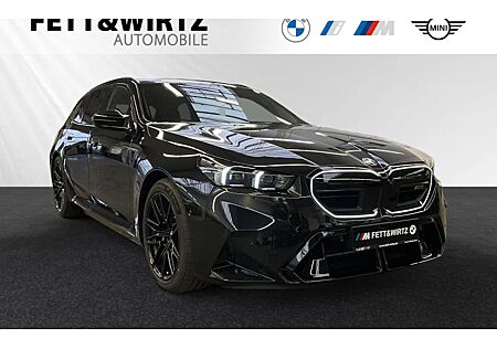 BMW M5 Plug-In Hybrid Touring xDrive A 5 Türen