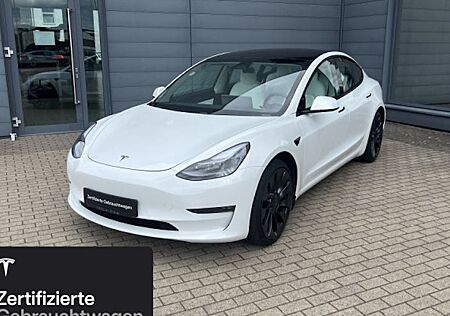 Tesla Model 3 Allradantrieb mit Dualmotor Performance 4 Türen