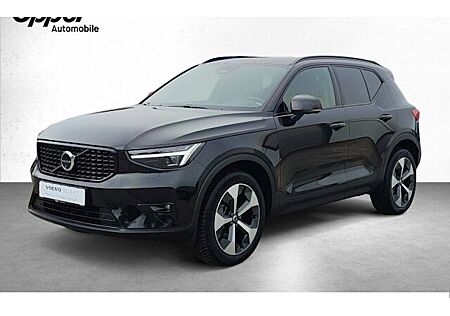Volvo XC 40 B4 Ultra Dark DCT 5 Türen