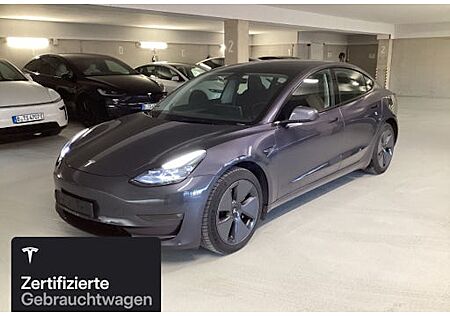Tesla Model 3 Hinterradantrieb RWD Long Range 4 Türen