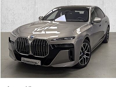 BMW i7 eDrive50 4 Türen
