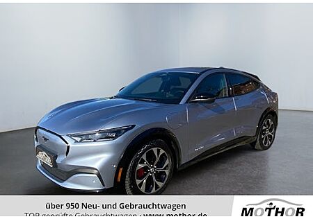 Ford Mustang Mach-E 75 kWh AWD 5 Türen