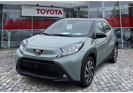 Toyota Aygo (X) Aygo (X) 1.0-l-VVT-i Explore S-CVT 5 Türen