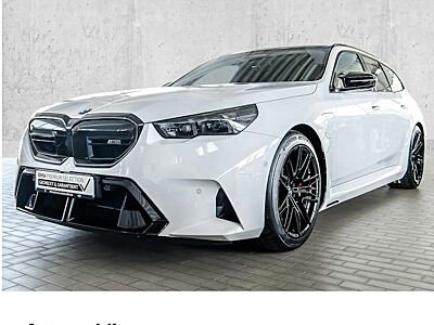 BMW M5 M5 Plug-In Hybrid Touring xDrive A 5 Türen