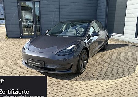 Tesla Model 3 Hinterradantrieb RWD Long Range 4 Türen