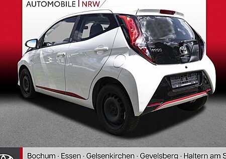 Toyota Aygo 1,0-l-VVT-i x-play 5 Türen