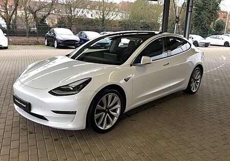 Tesla Model 3 Hinterradantrieb RWD Long Range 4 Türen