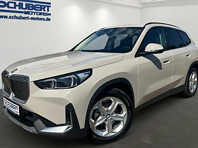 BMW iX1 eDrive20 5 Türen