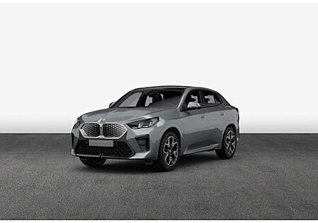 BMW iX2 xDrive30 5 Türen