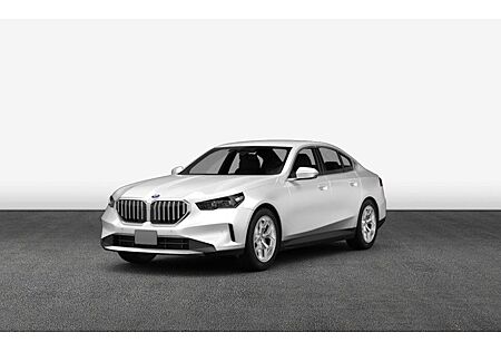 BMW 5er 520d xDrive A 4 Türen