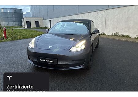 Tesla Model 3 Standard 4 Türen