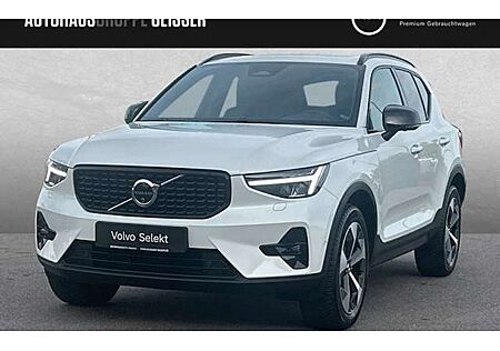 Volvo XC 40 B4 Plus Dark DCT 5 Türen