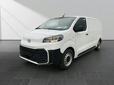 Toyota Pro Ace 2,2-l-D-4D 110kW L1 Meister 4 Türen