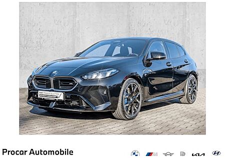 BMW 1er M135 xDrive A 5 Türen