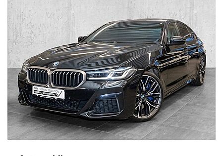 BMW 5er M550i xDrive A 4 Türen