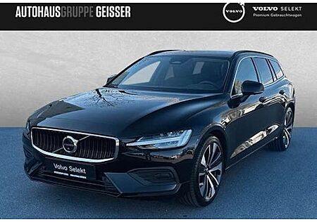 Volvo V60 B4 DCT Core 5 Türen