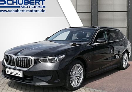BMW 5er 530e Touring A 5 Türen