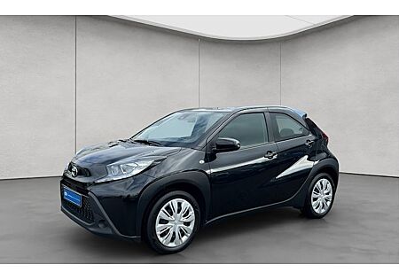 Toyota Aygo (X) Aygo (X) 1.0-l-VVT-i Play S-CVT 5 Türen