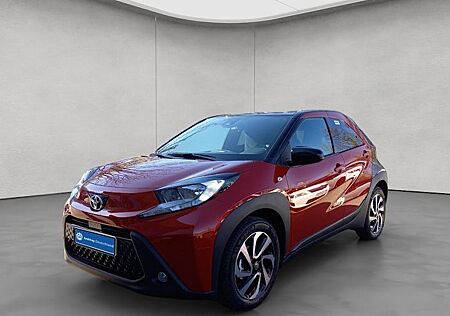 Toyota Aygo (X) Aygo (X) 1.0-l-VVT-i Play S-CVT 5 Türen