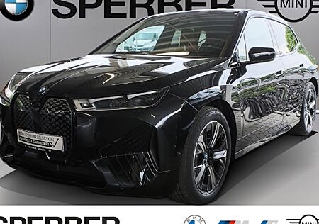 BMW iX xDrive50 5 Türen