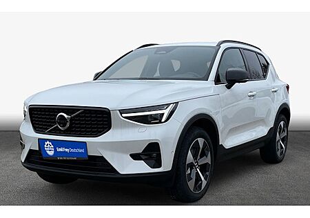 Volvo XC 40 B3 Plus Dark DCT 5 Türen