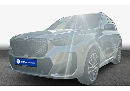 BMW iX1 xDrive30 5 Türen