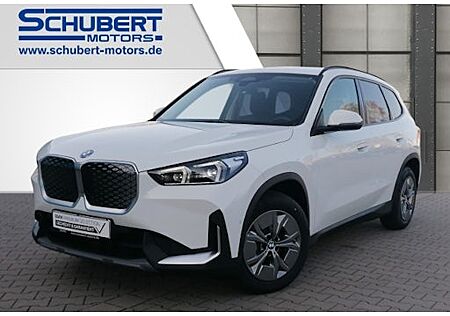 BMW iX1 eDrive20 5 Türen