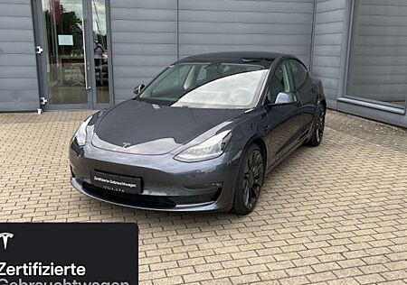 Tesla Model 3 Allradantrieb mit Dualmotor Performance 4 Türen