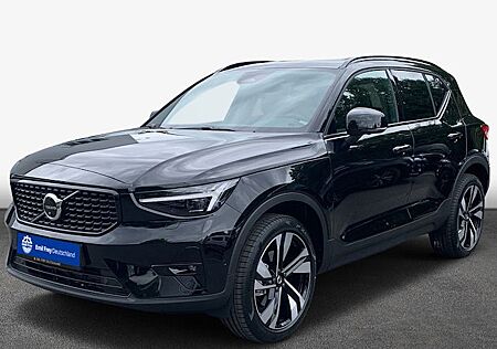 Volvo XC 40 B4 Ultra Dark DCT 5 Türen