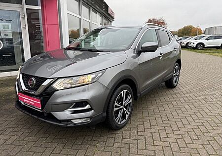 Nissan Qashqai 1.3 DIG-T N-CONNECTA 5 Türen