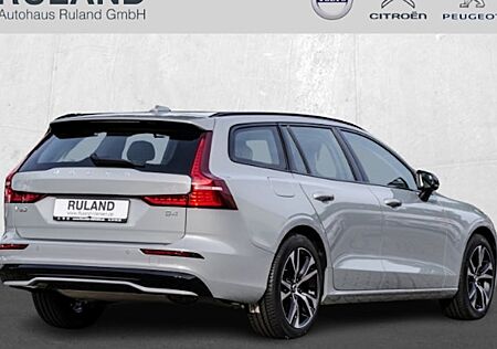 Volvo V60 B4 DCT Plus Dark 5 Türen