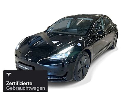 Tesla Model 3 Hinterradantrieb RWD 4 Türen