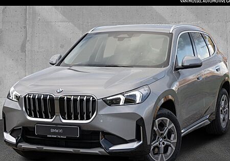 BMW X1 sDrive18i Steptronic 5 Türen
