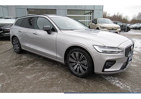 Volvo V60 B4 DCT Plus Dark 5 Türen