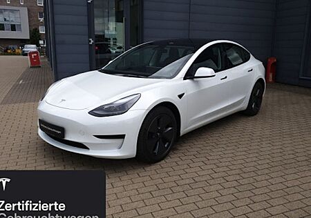 Tesla Model 3 Hinterradantrieb RWD 4 Türen