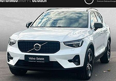 Volvo XC 40 B3 Plus Dark DCT 5 Türen