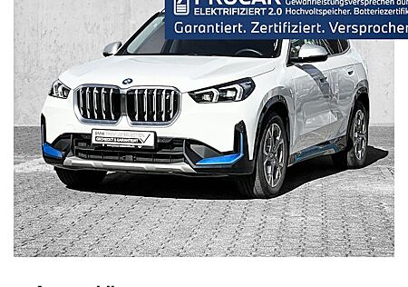 BMW iX1 xDrive30 5 Türen
